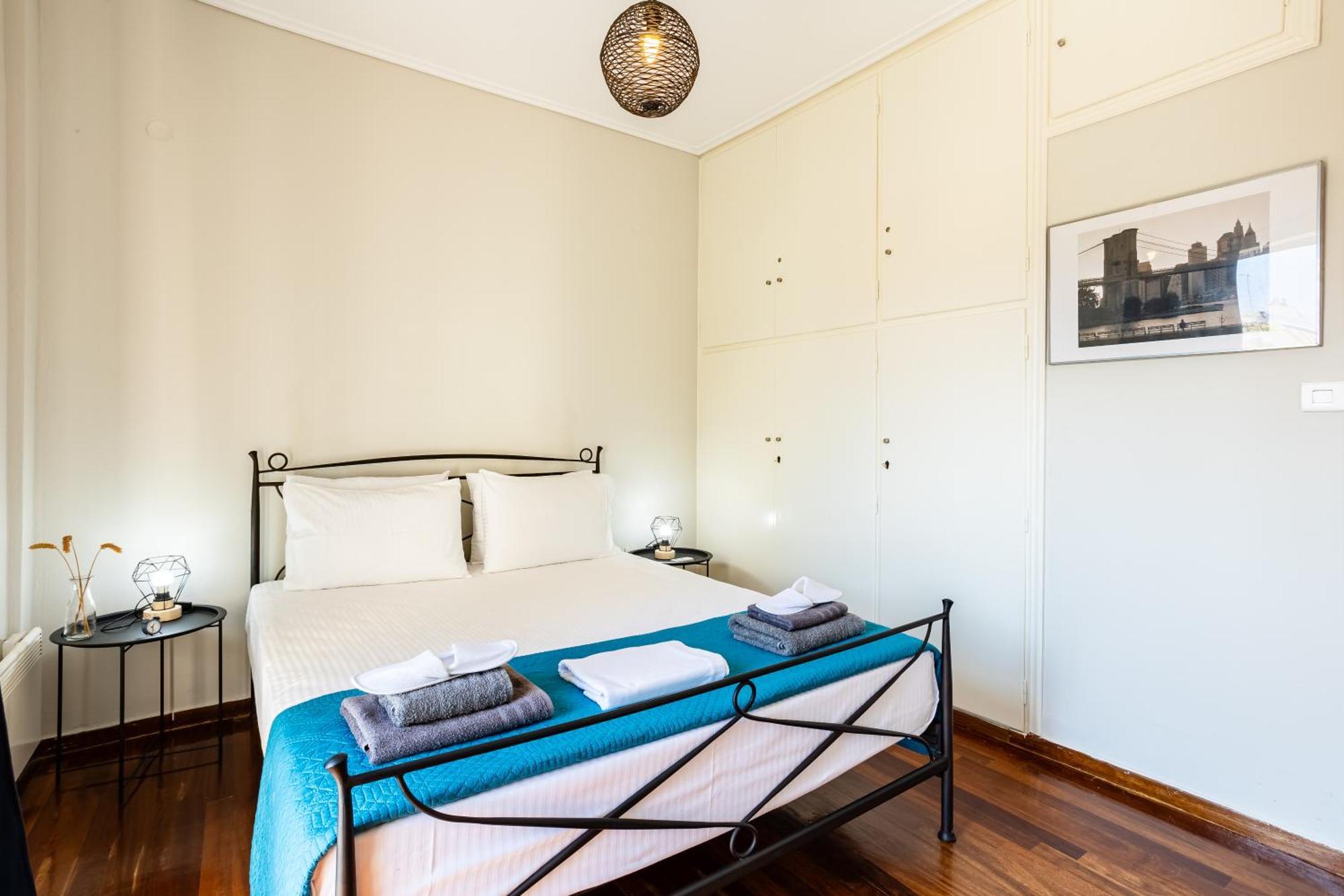Vicky'S Cozy Nest, Your Home By The Sea Каламата Екстериор снимка